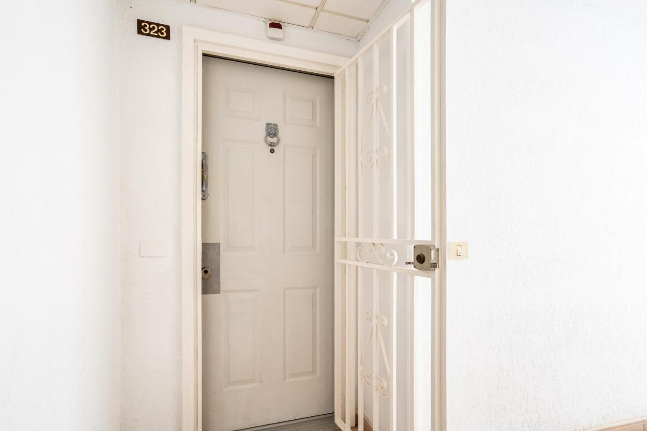 Castle Harbour Phoebe'S Flat Los Cristianos By Lovetenerife 외부 사진